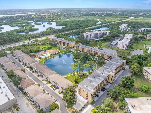 5817 PARK STREET N 302, St Petersburg, FL 33709