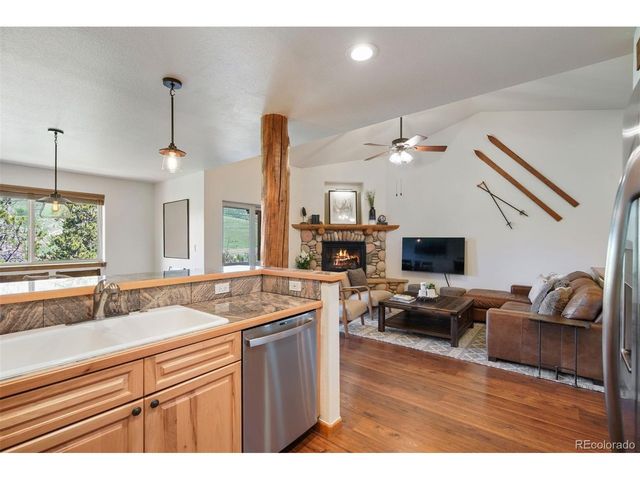 113 Lookout Ridge Dr, Dillon, CO 80435