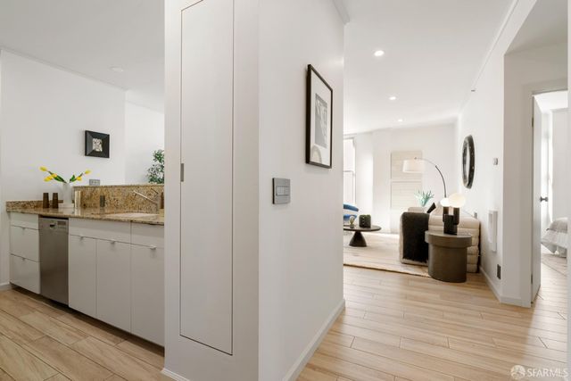 351 Buena Vista E Avenue 504E, San Francisco, CA 94117