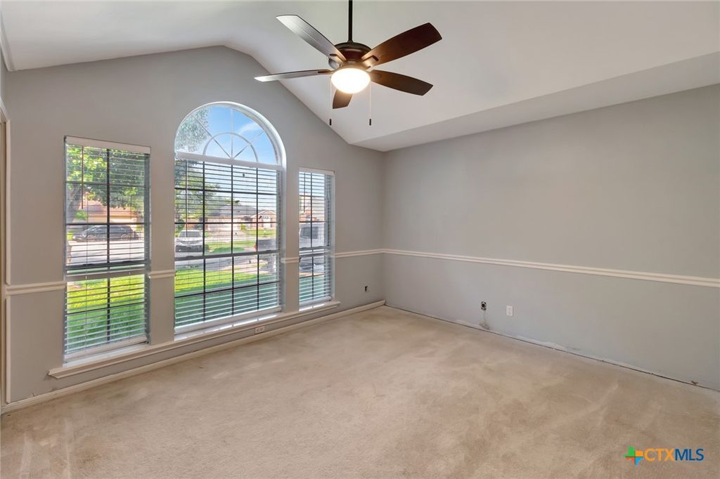 Image 25 of property listing at 218 Sunset Drive, Victoria, TX 77901