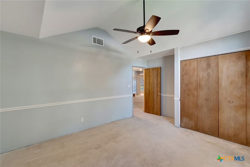 Image 26 of property listing at 218 Sunset Drive, Victoria, TX 77901