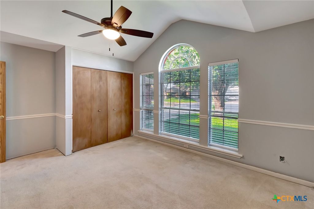 Image 27 of property listing at 218 Sunset Drive, Victoria, TX 77901