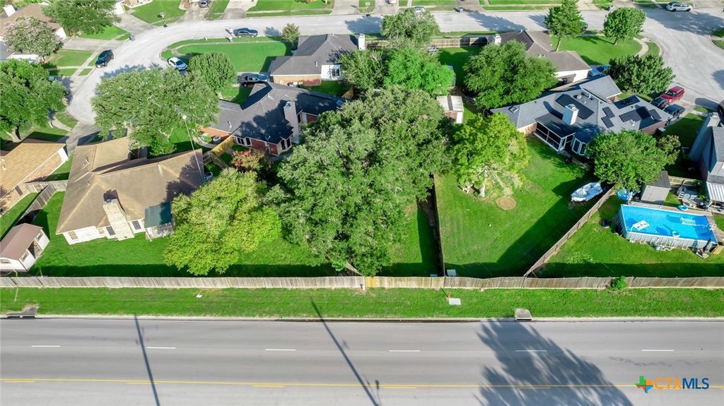 Image 46 of property listing at 218 Sunset Drive, Victoria, TX 77901