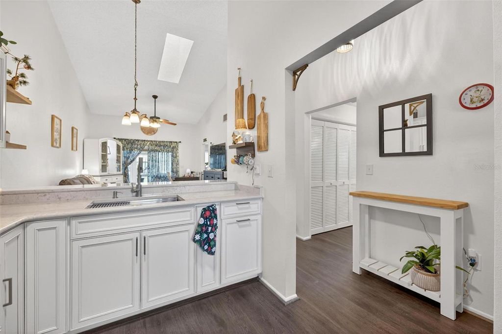 Image 16 of property listing at 6506 THICKET TRAIL, New Port Richey, FL 34653