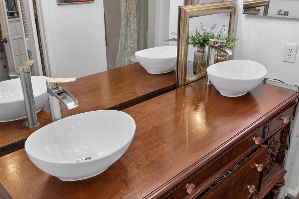 Image 45 of property listing at 6506 THICKET TRAIL, New Port Richey, FL 34653