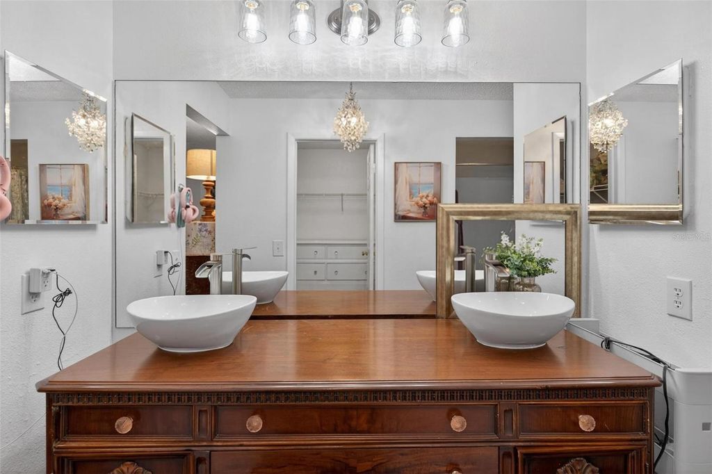 Image 47 of property listing at 6506 THICKET TRAIL, New Port Richey, FL 34653