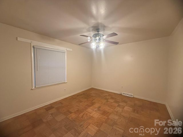 4915 Malibu Drive, Charlotte, NC 28215