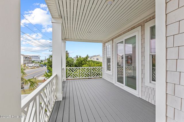 611 S Topsail Drive A, Holly Ridge, NC 28445