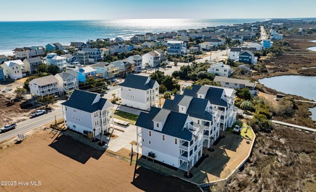 611 S Topsail Drive A, Holly Ridge, NC 28445