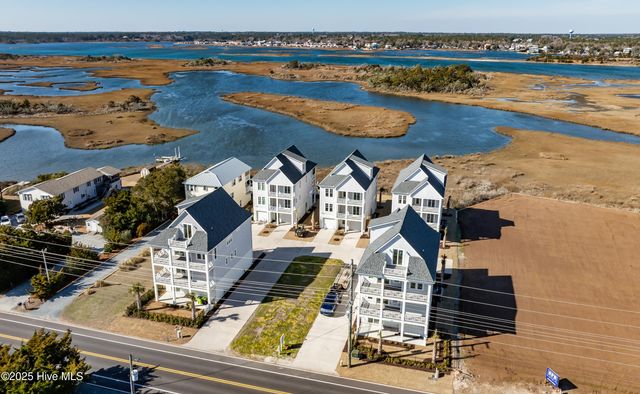 611 S Topsail Drive A, Holly Ridge, NC 28445