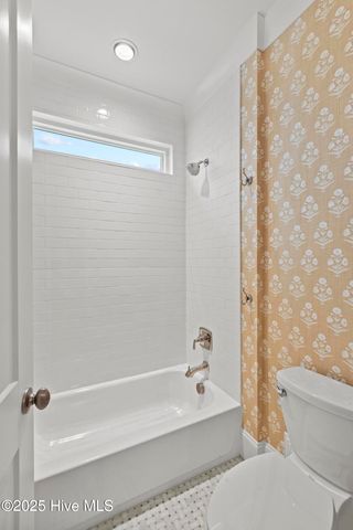 611 S Topsail Drive A, Holly Ridge, NC 28445