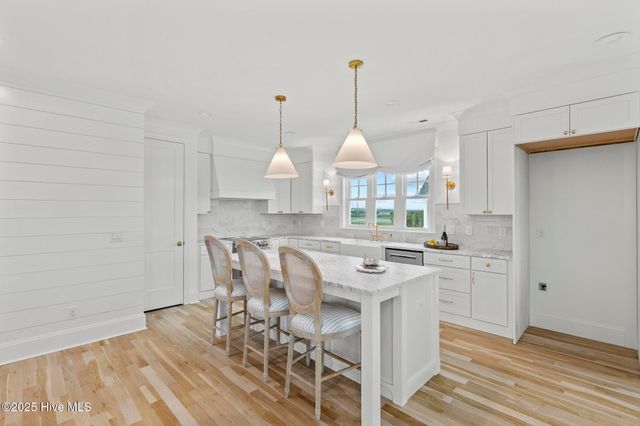 611 S Topsail Drive A, Holly Ridge, NC 28445