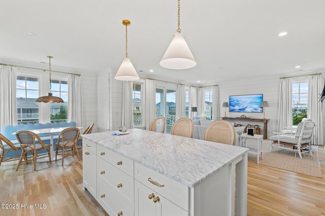 611 S Topsail Drive A, Holly Ridge, NC 28445