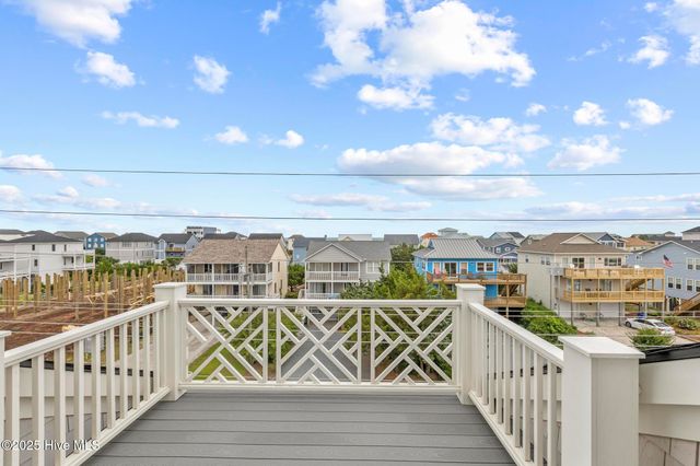 611 S Topsail Drive A, Holly Ridge, NC 28445