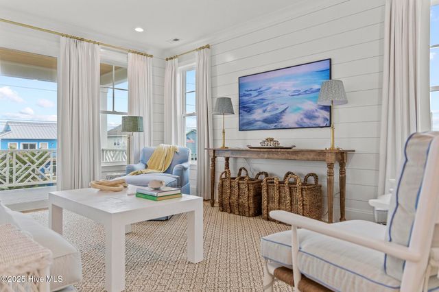 611 S Topsail Drive A, Holly Ridge, NC 28445