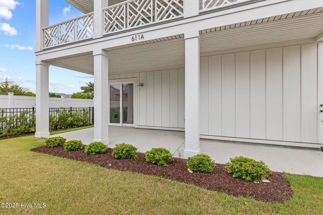 611 S Topsail Drive A, Holly Ridge, NC 28445