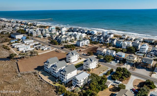 611 S Topsail Drive A, Holly Ridge, NC 28445