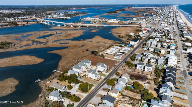 611 S Topsail Drive A, Holly Ridge, NC 28445