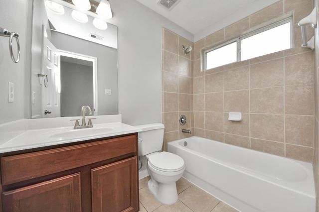 3506 Barrington Court, Pearland, TX 77584