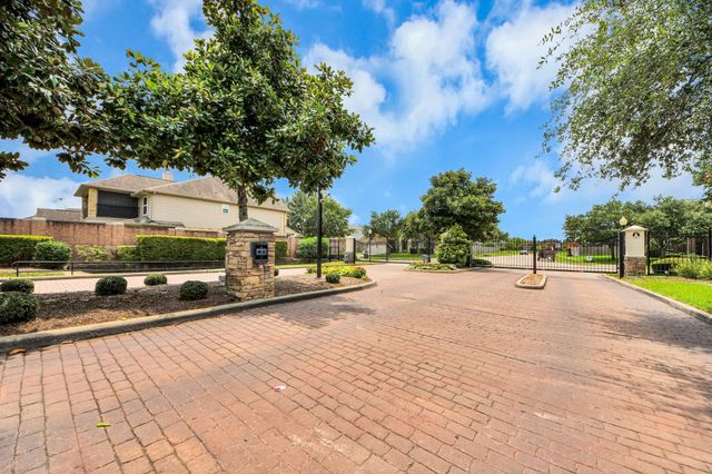 3506 Barrington Court, Pearland, TX 77584
