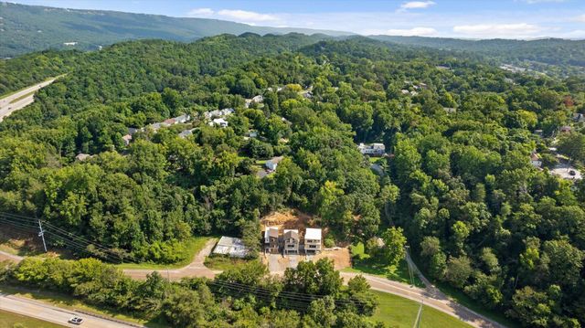 202 Lullwater Road, Chattanooga, TN 37415
