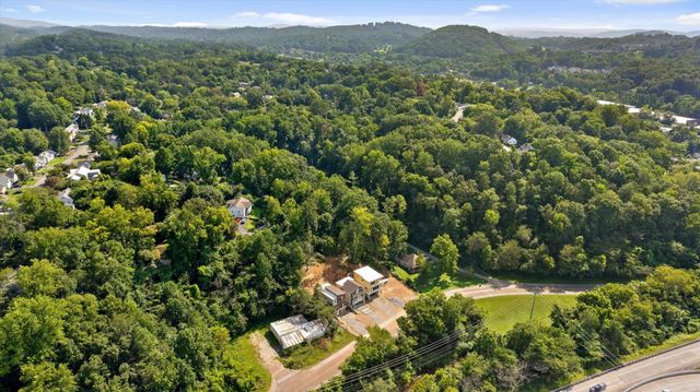 202 Lullwater Road, Chattanooga, TN 37415
