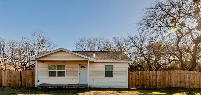 205 N State Highway 101, Chico, TX 76431