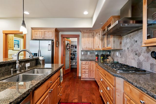 11711 Hope Ct Unit B, Truckee, CA 96161