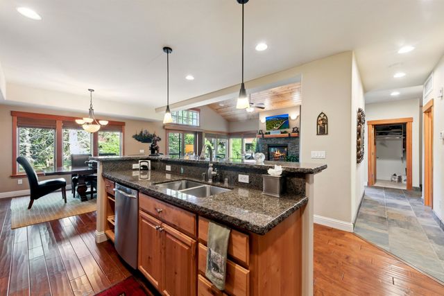 11711 Hope Ct Unit B, Truckee, CA 96161