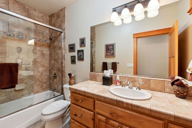 11711 Hope Ct Unit B, Truckee, CA 96161