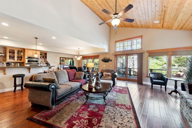 11711 Hope Ct Unit B, Truckee, CA 96161