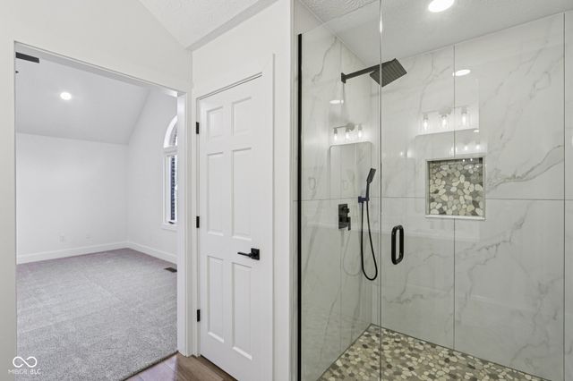 7378 W Creekside Drive, New Palestine, IN 46163