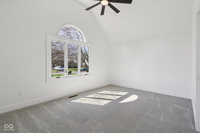 7378 W Creekside Drive, New Palestine, IN 46163