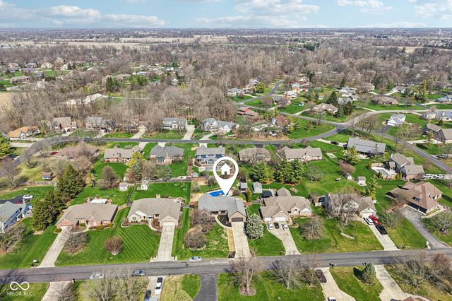 7378 W Creekside Drive, New Palestine, IN 46163