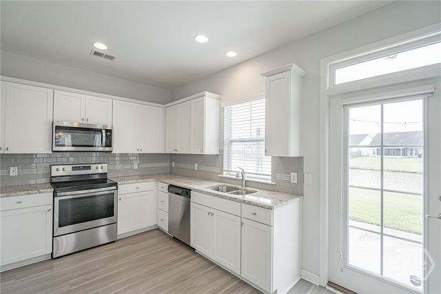 185 Brickhill Circle, Savannah, GA 31407