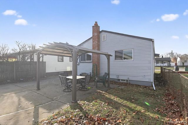 7571 William Street, Taylor, MI 48180