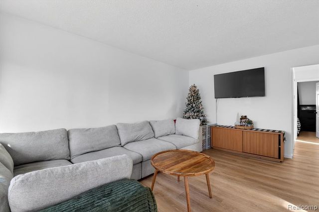 7571 William Street, Taylor, MI 48180