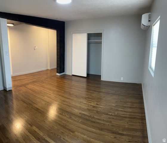 1766 E SOUTHWOODSIDE DR, Holladay, UT 84124