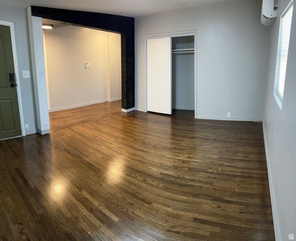 1766 E SOUTHWOODSIDE DR, Holladay, UT 84124