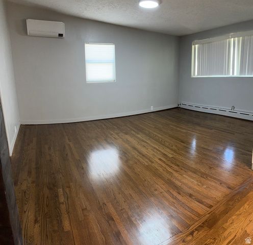 1766 E SOUTHWOODSIDE DR, Holladay, UT 84124