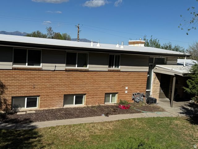 1766 E SOUTHWOODSIDE DR, Holladay, UT 84124