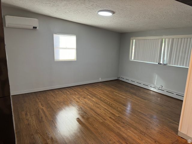 1766 E SOUTHWOODSIDE DR, Holladay, UT 84124