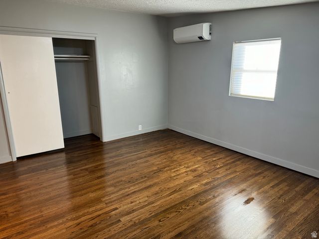 1766 E SOUTHWOODSIDE DR, Holladay, UT 84124