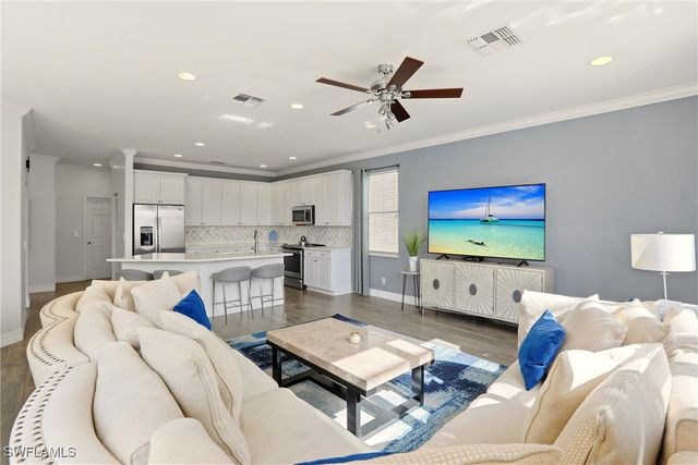 2150 Khasia PT, Naples, FL 34119