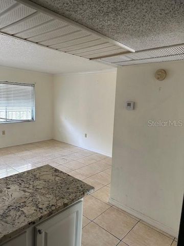 145 OYSTER BAY CIRCLE 220, Altamonte Springs, FL 32701