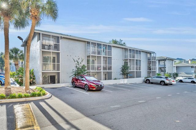 145 OYSTER BAY CIRCLE 220, Altamonte Springs, FL 32701