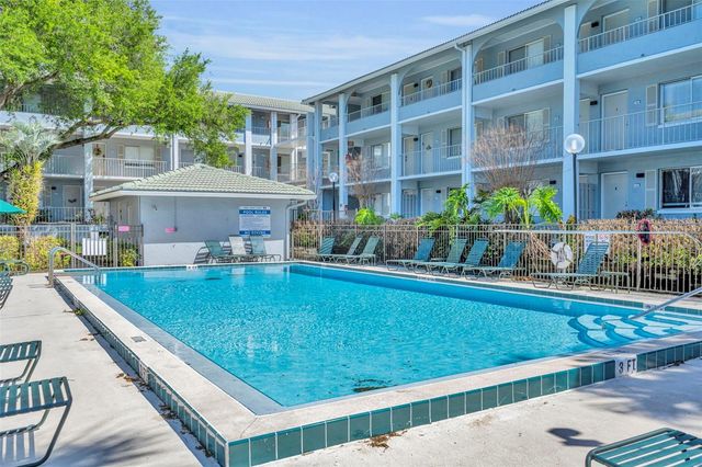 145 OYSTER BAY CIRCLE 220, Altamonte Springs, FL 32701