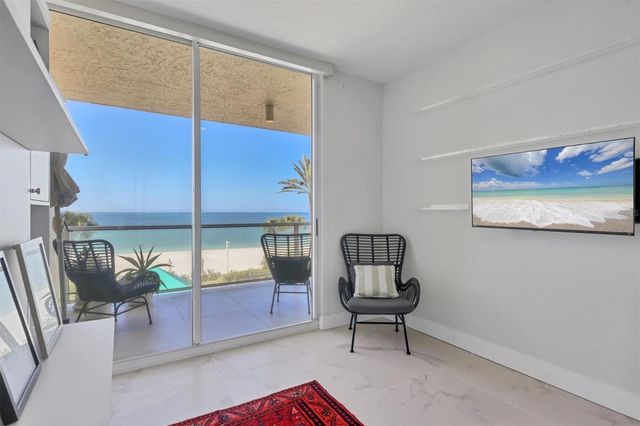 1800 BENJAMIN FRANKLIN DRIVE A205, Sarasota, FL 34236