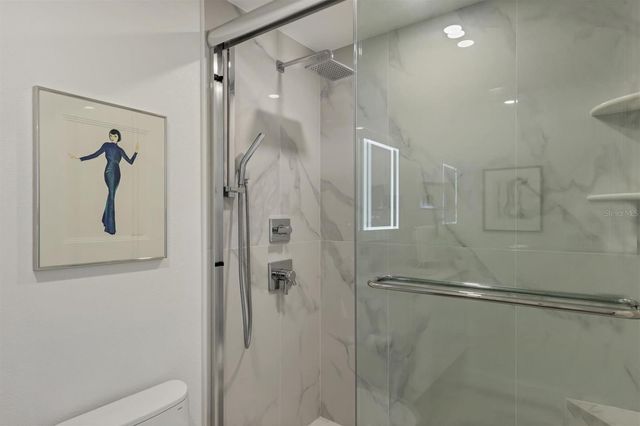 1800 BENJAMIN FRANKLIN DRIVE A205, Sarasota, FL 34236