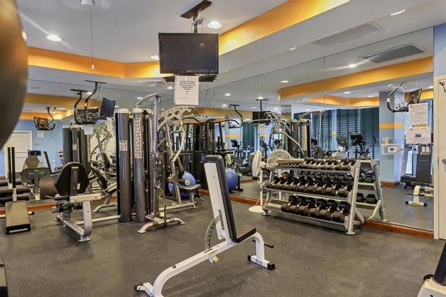 1800 BENJAMIN FRANKLIN DRIVE A205, Sarasota, FL 34236